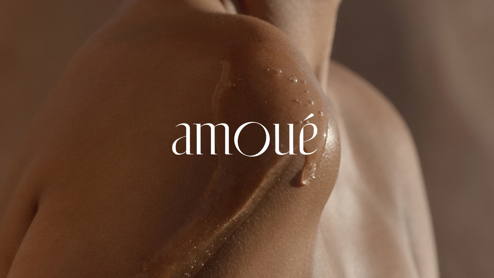 <p>About Amoué</p>